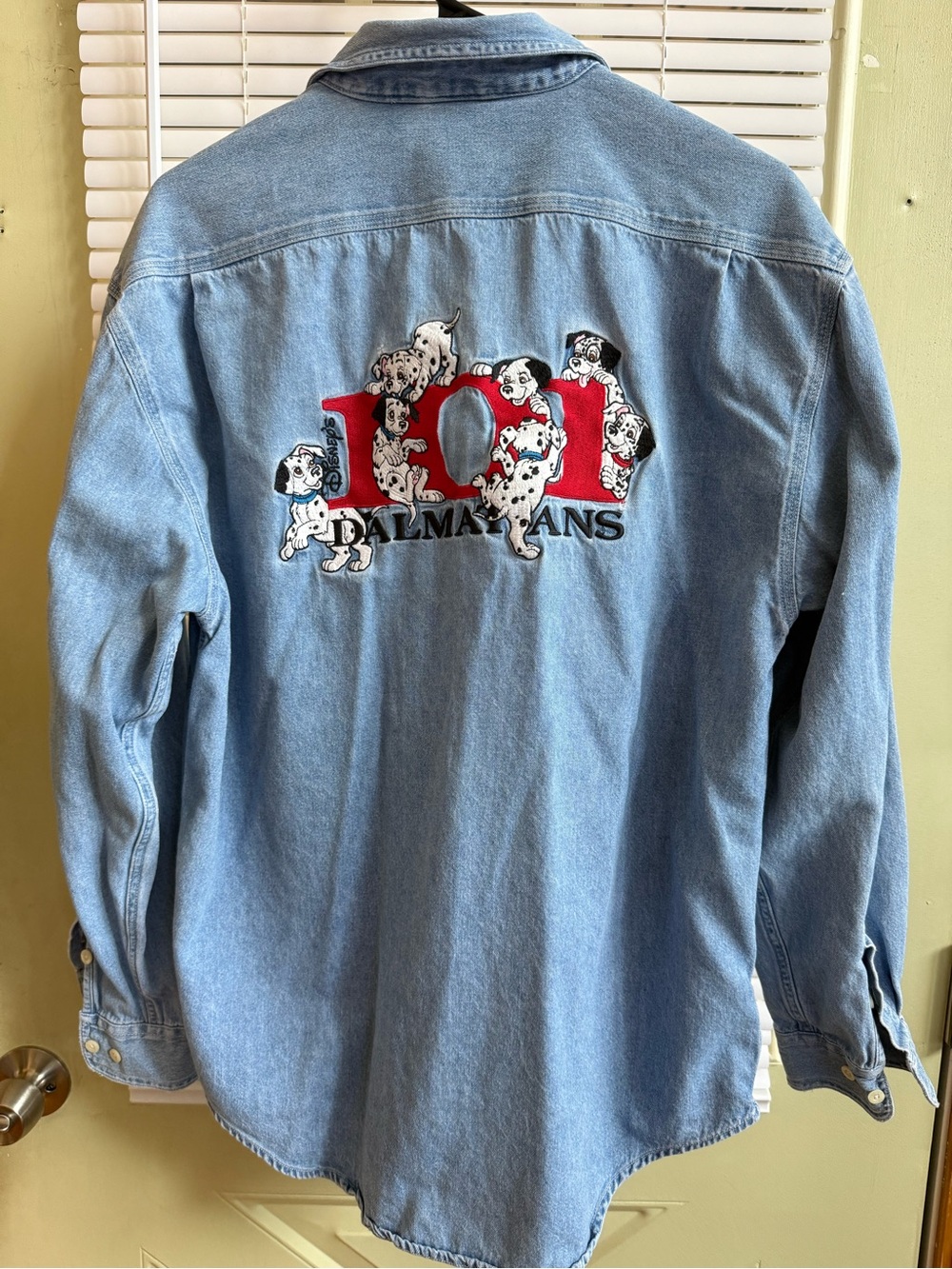 Vintage Disney Store 101 Dalmatians Embroidered Denim Button Down Shirt. Size M